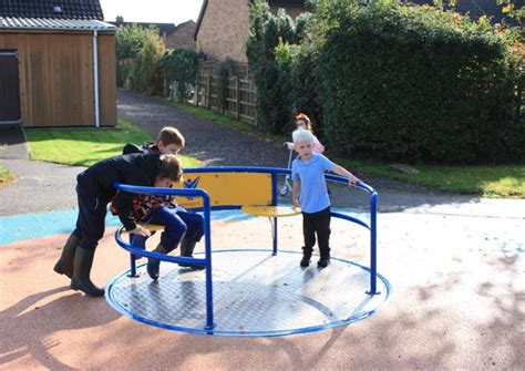 Special Needs Outdoor Playground Equipment Pentagon Play