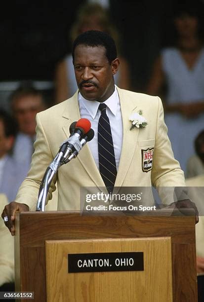 Gene Upshaw Photos and Premium High Res Pictures - Getty Images