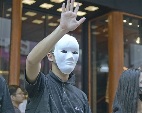 香港民研：68受访者反对禁蒙面法 林郑评分跌至223分历任特首最低 星岛日报