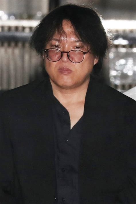 《新橋・ガールズバー刺殺事件》常連客が語った18歳被害者女性の人柄「若いのに接客も落ち着いていて」「バンドをやっていた」｜newsポスト