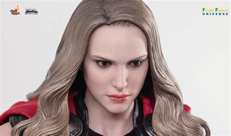 Hot Toys Mighty Thor Jane Foster Thor Love And Thunder Page Collector Freaks