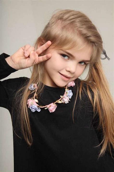 8-летняя девочка стала топ-моделью и раздает заработанные деньги ...