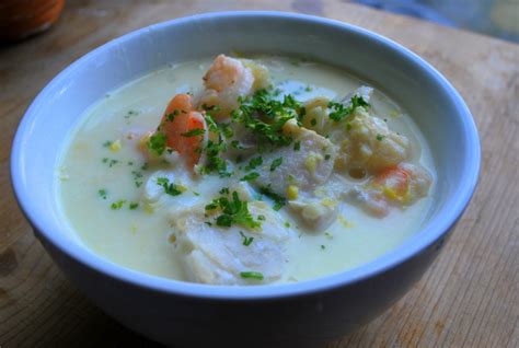 Smoked Haddock & Prawn Chowder (3) – Chica Andaluza