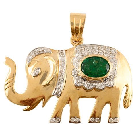 Majestic Elephant Emerald Diamond Pendant K Solid Yellow Gold Lucky