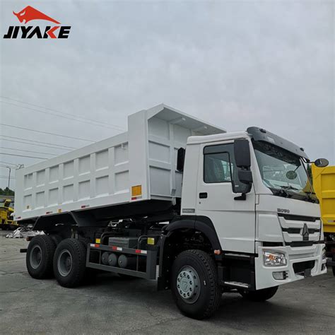 China Original Sinotruk Heavy Duty Howo X Wheels Hp Tipper