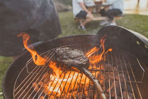 Dry-Aged Tomahawk Wagyu Steak