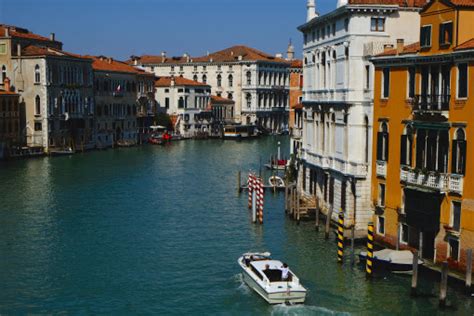 Images Gratuites mer bateau ville rivière canal Paysage urbain