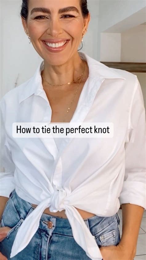 Doranellyspatton On Instagram Easiest Shirt Hack How To Tie A Perfect