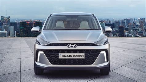 Hyundai Aura SX CNG Features Specs