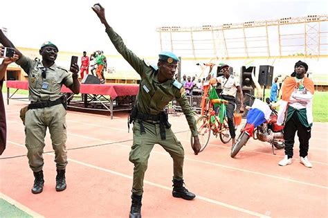 Niger dancing to tune of coup-backing songs | Philstar.com