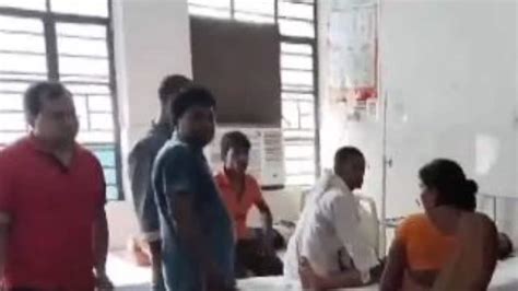 7 School Students Faint At A School In Bihars Sheikhpura Due To