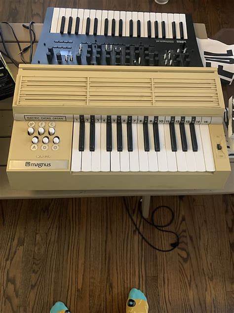 Magnus Electric Chord Organ 1970s Tan Reverb