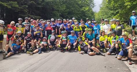 Pedalare Tra I Boschi Seconda Tappa Per Le Escursioni In Mountain Bike