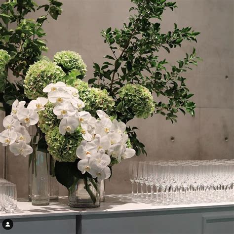 Pin By Carine Racimora On Flower Centrepiece Vegetal White Floral