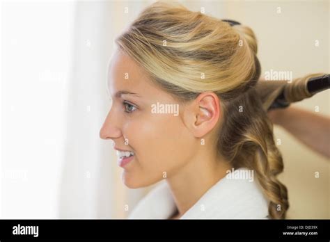 Cute Chubby Blonde Woman Fotos Und Bildmaterial In Hoher Aufl Sung Alamy