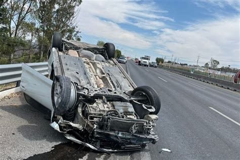 Volc Autom Vil A La Altura De Santa Catarina Tiempo De Santa Rosa