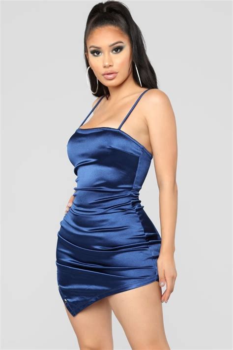 Pin By Agustina On Satin Shiny Cute Short Dresses Tight Dresses