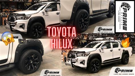 Toyota Hilux Rines Rockstar Llantas Maxxis Atrompeviento