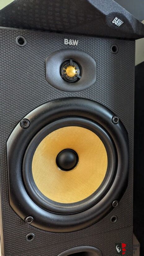 Pair Of Bowers And Wilkins Dm Bookshelf Speakers In Good Condition