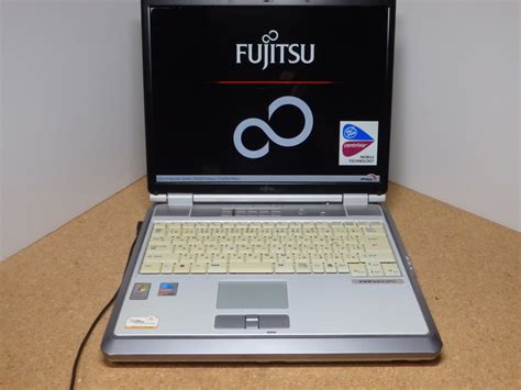 ジャンク扱い FUJITSU FMV BIBLO NB75K OS 無し CPU Intel Pentium M735 Mem 1 5GB