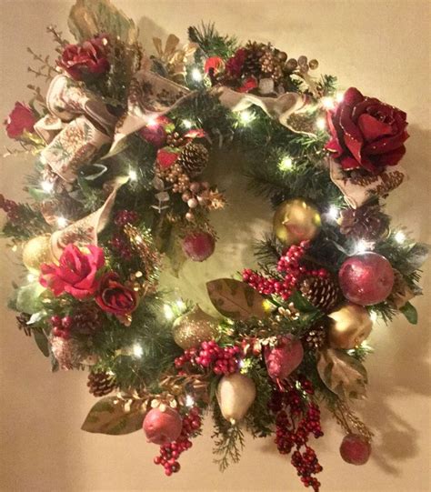 Sale Red Rose Christmas Wreath With Lights | Etsy | Rosé christmas ...