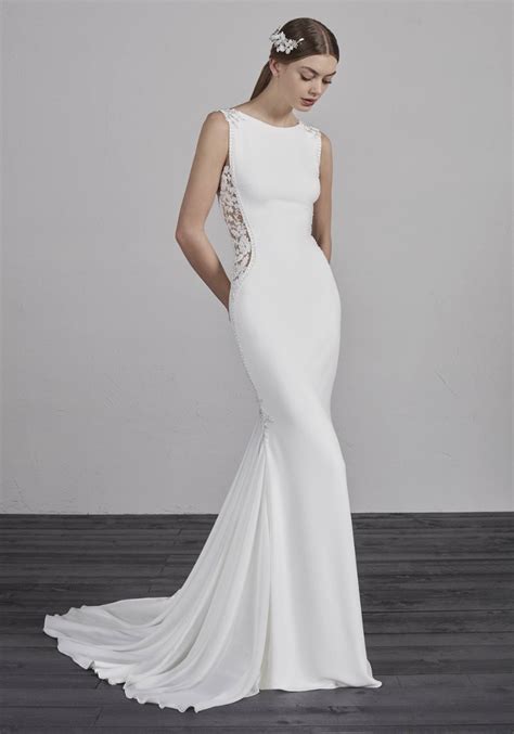 Pronovias Estima Elegant Crepe Wedding Dress With Open Back