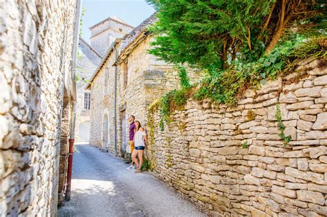 Visite guidée sensorielle de Villeneuve d Aveyron Villeneuve