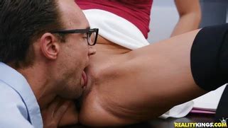 Desiree Dulce Gets Her Pussy Licked And Fucked On The Desk Porn Movies Movs