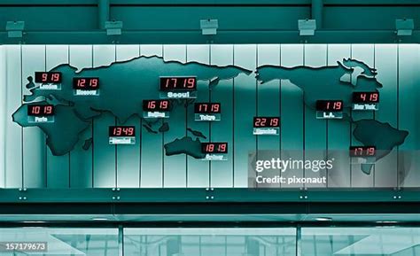 World Time Zones Clock Photos and Premium High Res Pictures - Getty Images