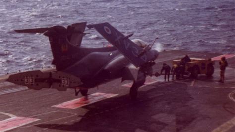 Hms Ark Royal R Blackburn Buccaneer S Xv R Naval Air