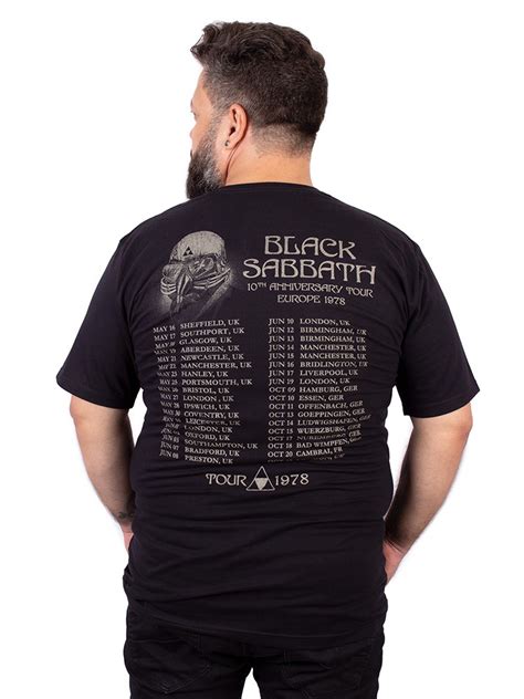 Camiseta Plus Size Black Sabbath Máscara Tour 78 Preta Oficial Art