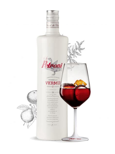 Detalii Produs St Petroni Vermut Rosu 1l