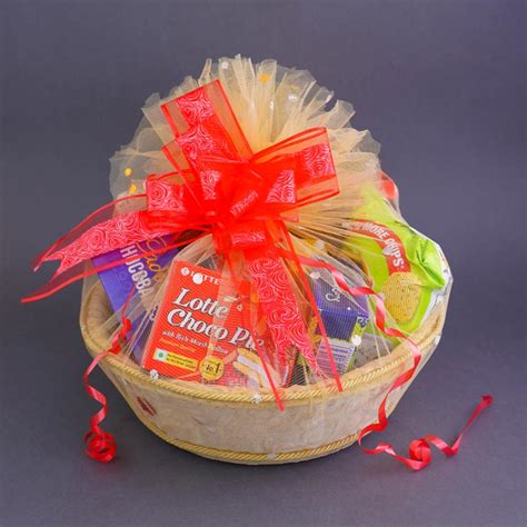 Send Buddha Statue With Diya N Basket For Corporate Diwali Gift Hamper