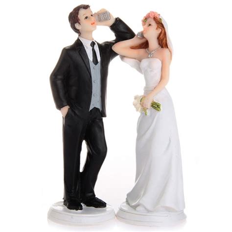 50 Funniest Wedding Cake Toppers Thatll Make You Smile [pictures]