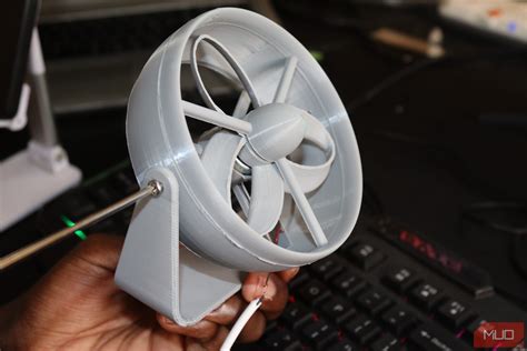 How to Build a Simple Desktop Fan