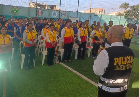 Policía Nacional del Perú on Twitter Efectivos de la Dirección de