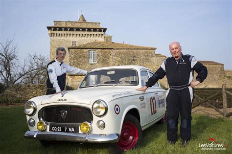 Tour Auto les superbes Peugeot 203 403 sont prêtes à traverser la