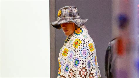 Justin Bieber Wore A Giant Crochet Blanket For A Sushi Date Night