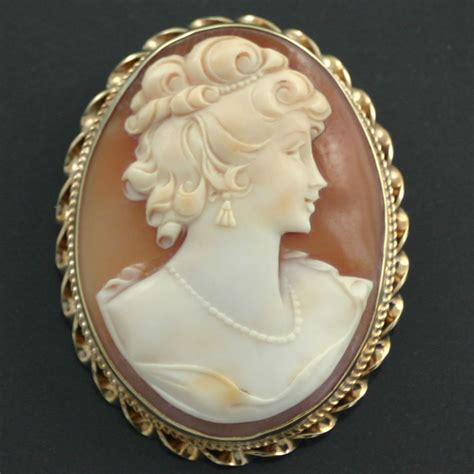 15ct Gold Cameo Brooch - Carus Jewellery