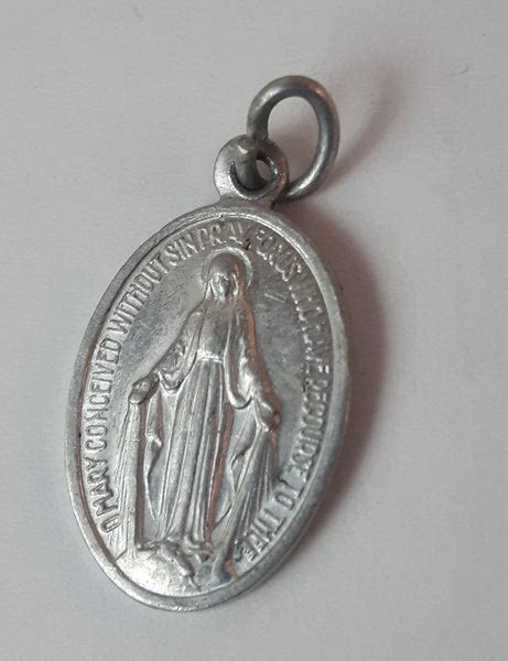 Early 20th Century Saint Catherine Labouré Miraculous Medal Of Virgin