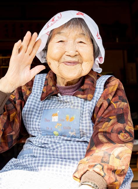 102歳のご機嫌暮らし。ひとりでも元気な秘訣は毎日の食事や亡き夫との会話 Esseonline（エッセ オンライン）