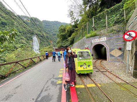 烏來景點》烏來台車一日遊~玩透透，串聯烏來老街x烏來瀑布x烏來纜車x雲仙樂園，附免費停車場資訊 寶寶溫旅行親子生活