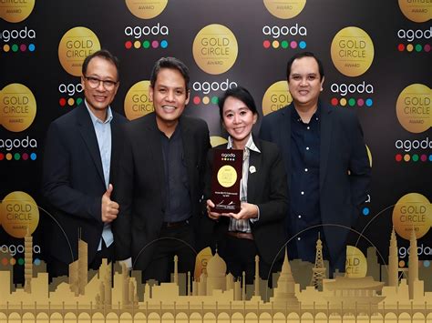 Hotel 88 ITC Fatmawati Jakarta Raih Penghargaan Bergengsi Agoda Gold ...