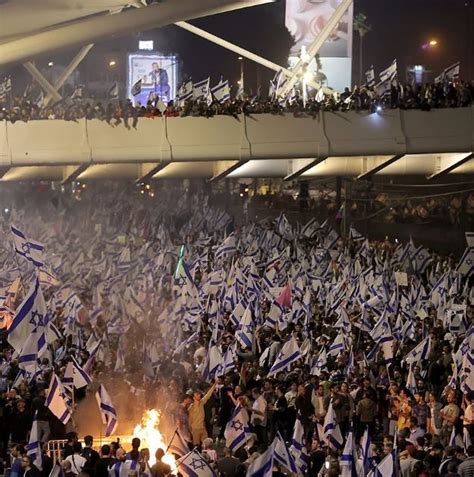 Reforma Judicial Em Israel Milhares Saem às Ruas Em Novas Manifestações Israel De Fato