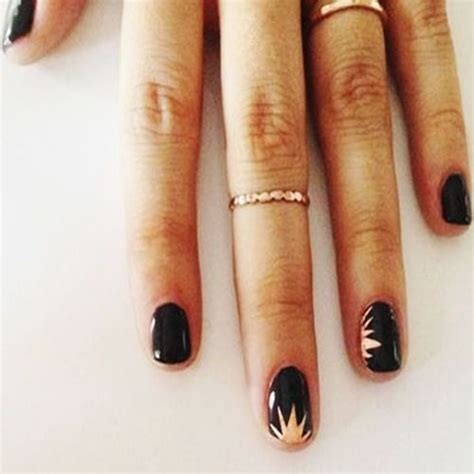 A manicurist tells: How to handle nail salon hygiene