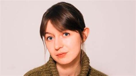 Sally Rooney Come Il Successo Della Semplicità Divide La Critica