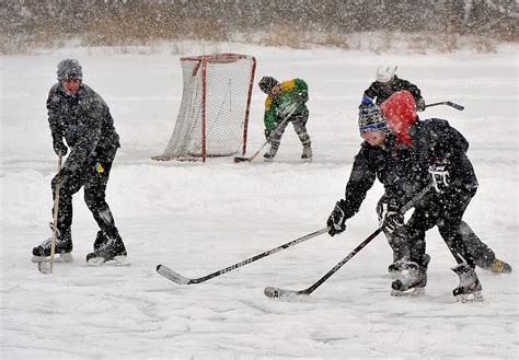 Outdoor Hockey Games 2024 - Valli Isabelle