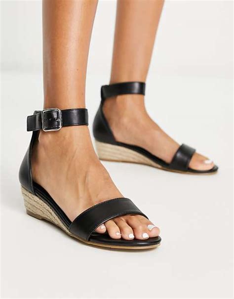 Glamorous Low Wedge Sandals In Black Asos