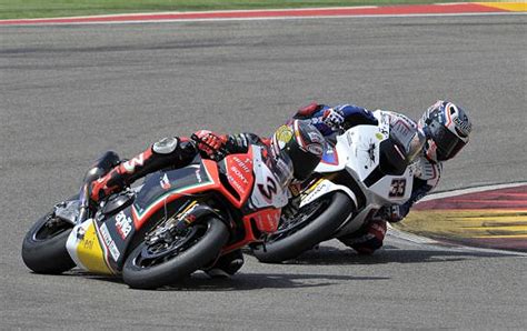 SBK 2012 Aragon Espagne Biaggi Et Melandri Simposent MotoPlus Ca