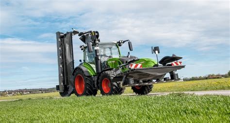 Front Mounted Fendt Slicer Forage Harvesting Technology